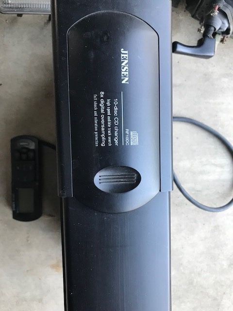 JENSEN 10 DISC CD CHANGER WITH 8X OVERSAMPLING with REMOTE CONTROL