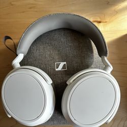 NEW Sennheiser Momentum 4 Headphones