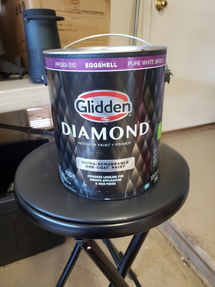 Ppg Glidden Eggshell Light Tan "Salt Box"