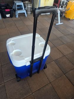 Wheeled cooler