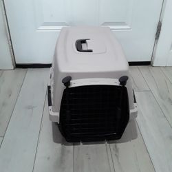 Pets Kennel Small Size 