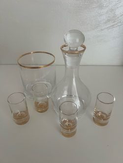 SALUD Gold Toasting Set - Glass Decanter, 4 Shot Glasses & Ice/Storage Bucket