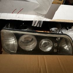 projector headlights for a 1993–1997 Volvo 850