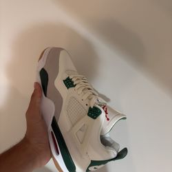 Jordan 4 SB Green