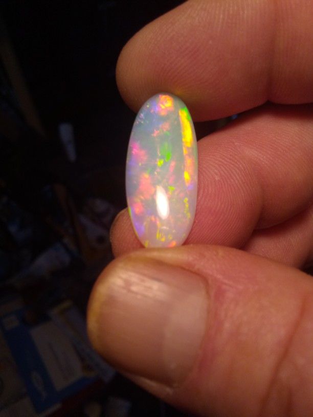 Genuine Natural 7.75 carat Opal. Top Quality