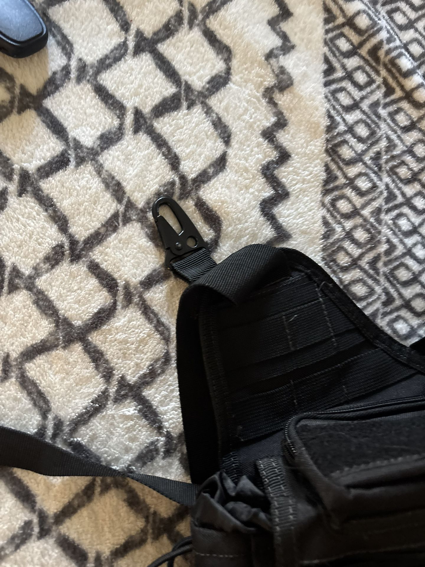 Drago Sling pouch With Multiple Pockets