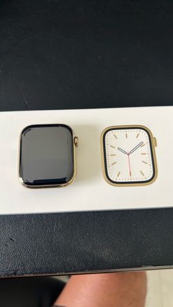 Apple Watch 7 Gold Stainless Steel 45MM Gold Milanese Band