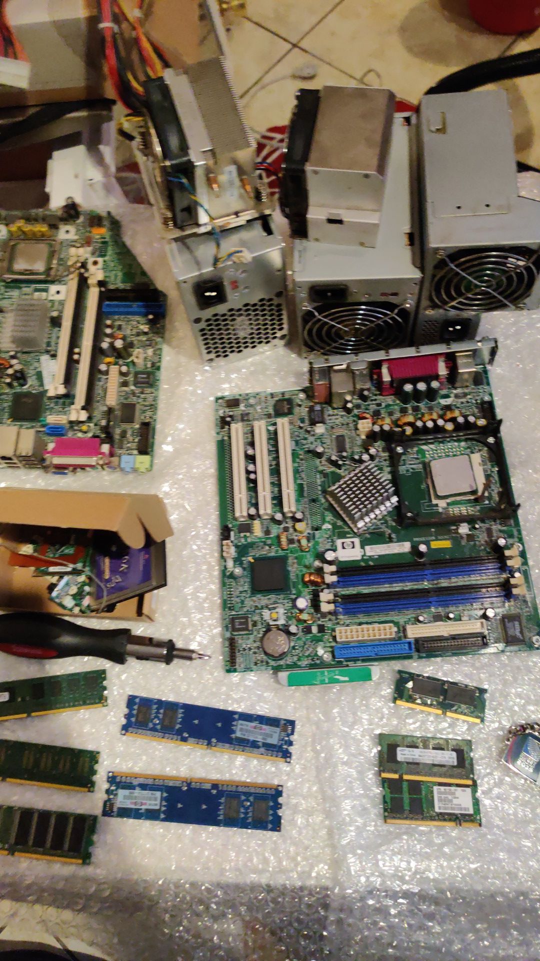 Computer parts, accessories and components