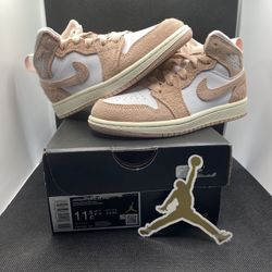 🔥New 🔥Jordan 1 MID Special Edition - Boys 11.5C