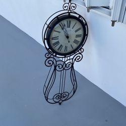 Pendulum Clock
