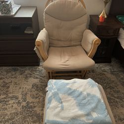 Nursing / Rocking Chair  