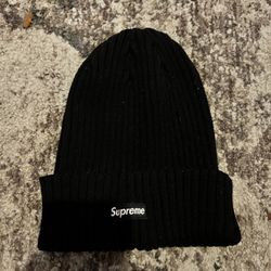 Supreme Knit Beanie 