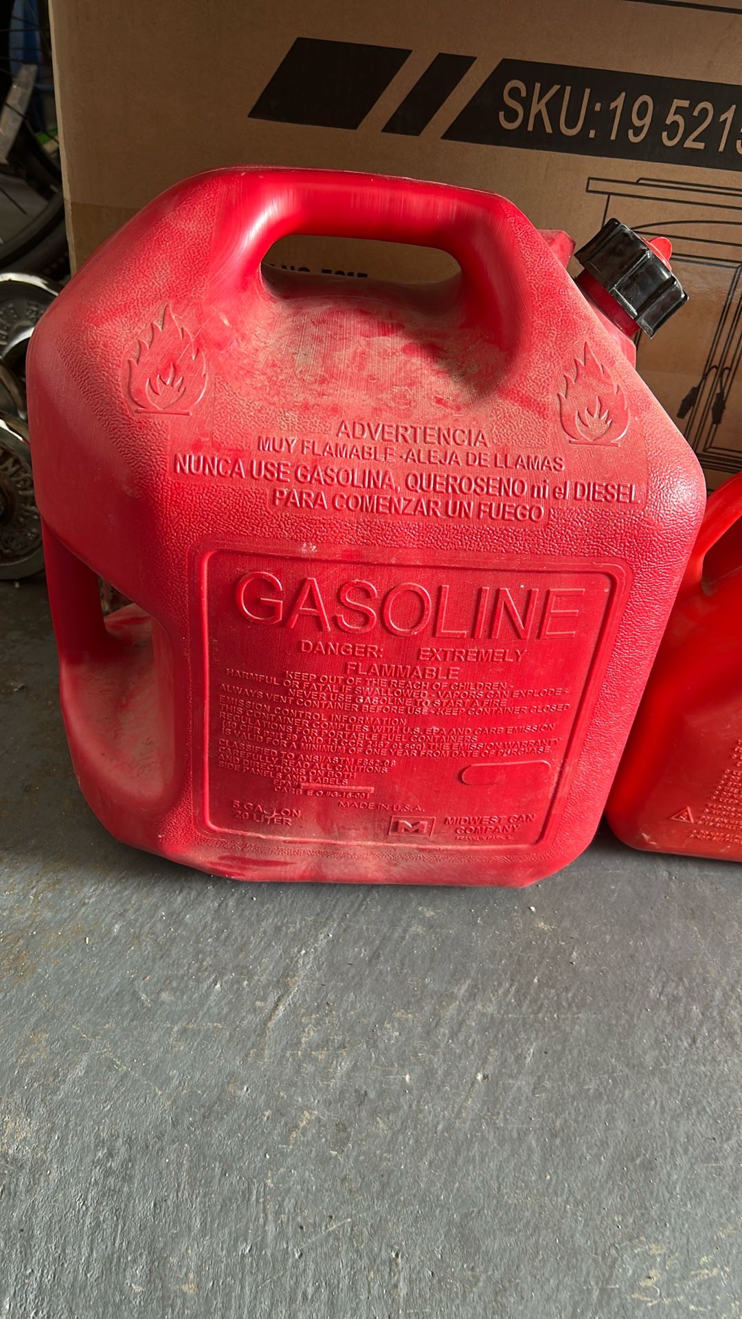 Gas tank