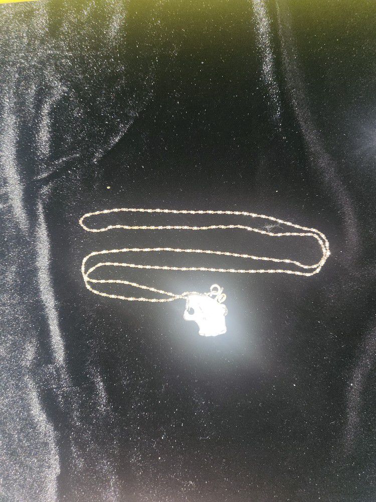 Silver Chain With Pendant 