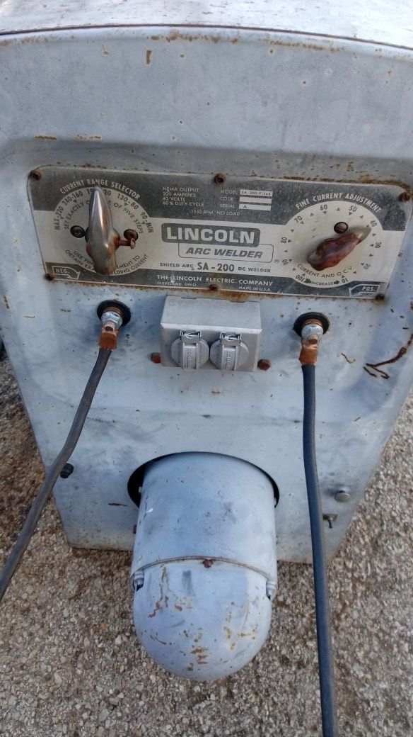 Lincoln sa200 red face pipeline welder