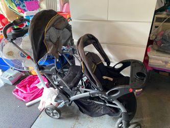 SIT N STAND STROLLER LIKE NEW!