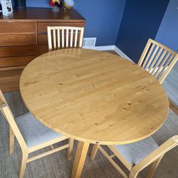 Round Dining Room Table