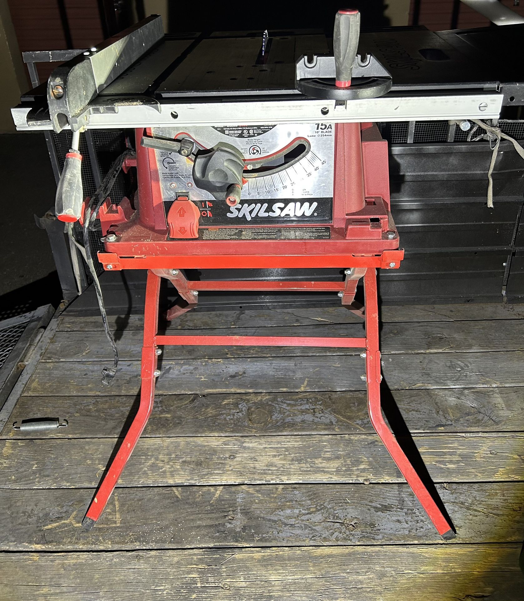 SKIL 15 Amp 10 Inch Portable Jobsite Table Saw with Folding Stand