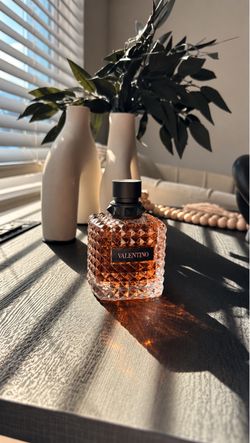 Valentino Donna Born in Roma Coral Fantasy Perfume