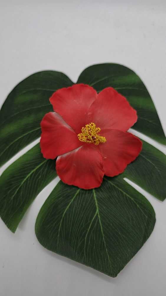 Vibrant Red Hibiscus Flower Hair Clip Accent Amapola Flor Maga