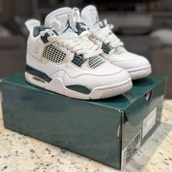 Jordan 4 Retro “Oxidized Green”