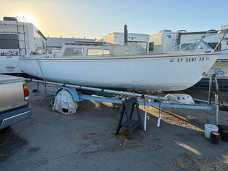 1974 sailboat with trailer no motor what you see is what you get, comes with lein papers