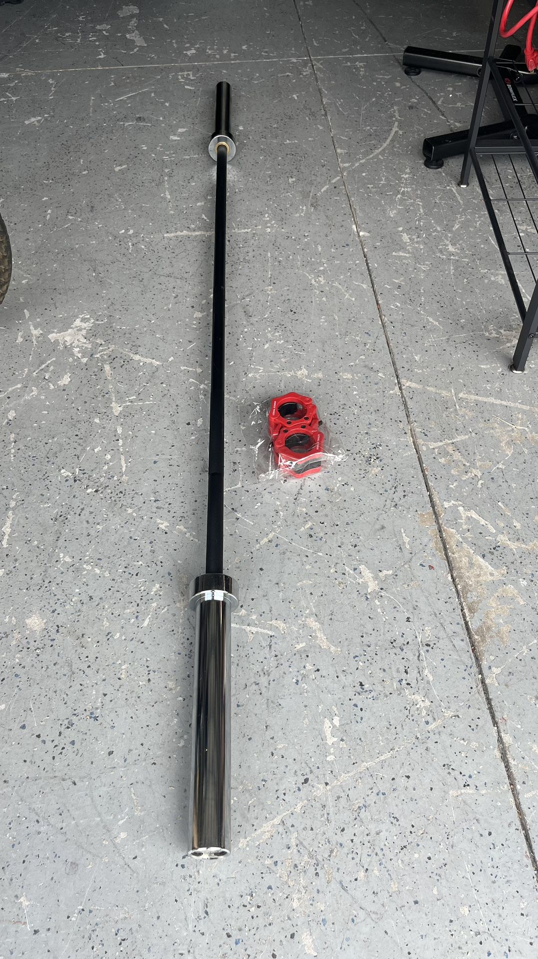 MEN'S OLYMPIC BARBELL - 700LB RATED