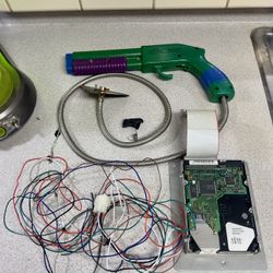 Arcade 1998  Midway CarnEvil Hard drive & Light Pistol 