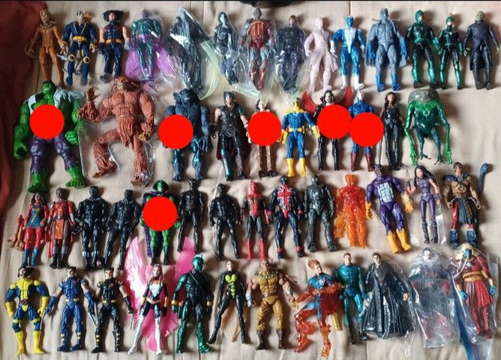 Marvel Legends /DC Multiverse/ DC Universe Action Figures