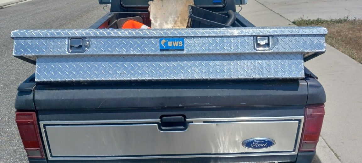 UWS Truck Tool Box. Fits Ranger, S10, Tacoma