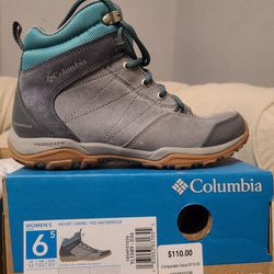 Colombia Hiking Boots