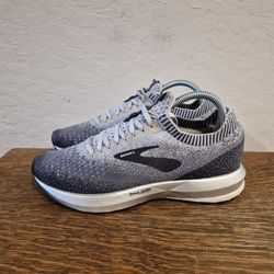 Brooks Levitate 2 Athletic Running Shoes 
Women's Size 7.5 Medium B