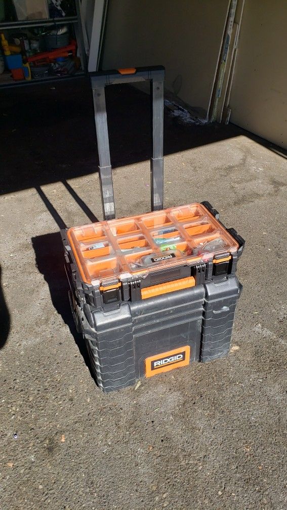 *** Rigid Tool Box, Makita Jigsaw , Hitachi Nail gun, Porter Cable Nail Gun, Hatchet / Axe ***