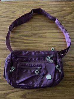 Women’s purple purse