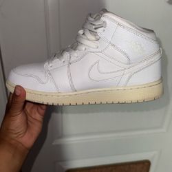 Jordan 1 White