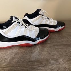 Jordan 11 Retro Low  “concord”