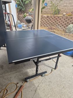 Ping pong table