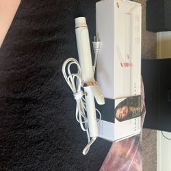 Curling Iron 1 1/2 Inch