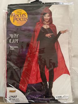 Halloween-Red Cape