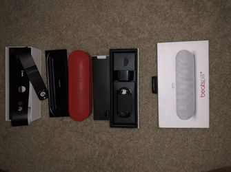 Beats by Dre pill+ red
