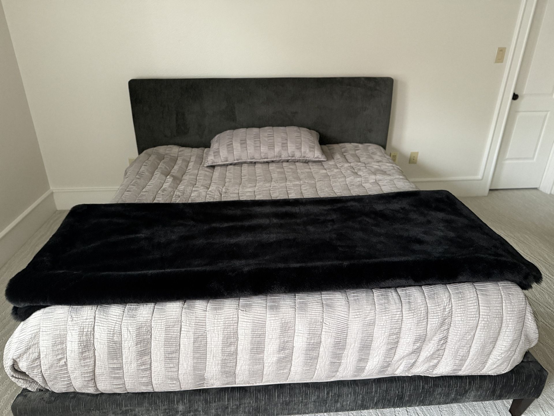 Kind Size Bed And Mattress