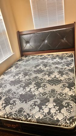 Full size bed