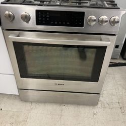 Pre-Owner Bosch Duel Fuel Slide In Range