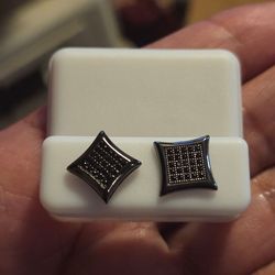 Cubic zirconia earrings