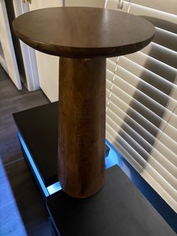 Round Wood Pedestal Side Table