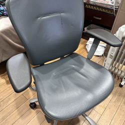 Everything Must Go Before Jan 25