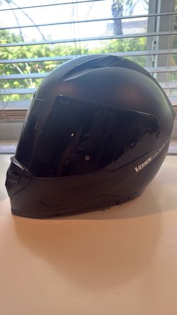 Motorcycle helmet