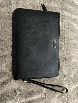 Black Purse 