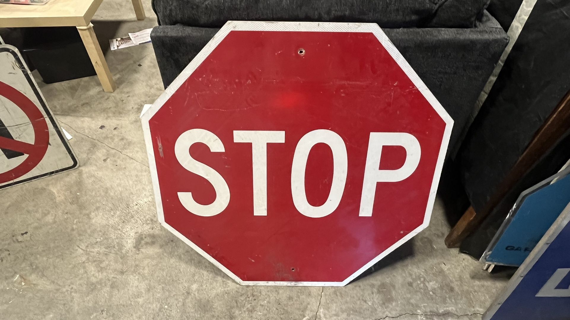 3‘ X 3‘ Aluminum Stop Sign $25