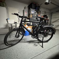 Lekker Amsterdam Roadster Bike - $375